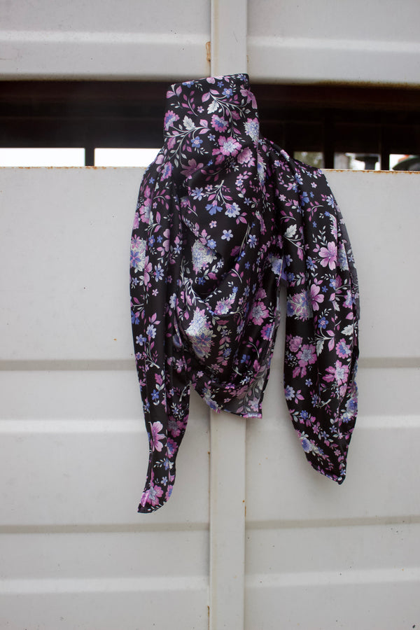 Outlaw Rose in black